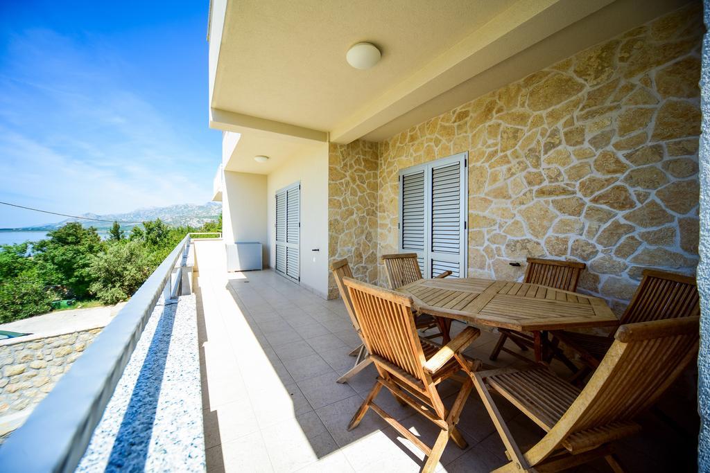 Apartments Villa Perla Rovanjska Exteriör bild